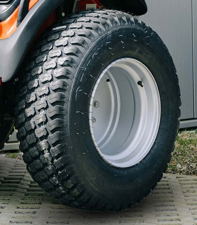 Tafe Rasenbereifung vorne 23x8.50-12, hinten 33x15.50-16.5 – Bild 2